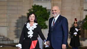 Edi Rama sa suprugom Lindom