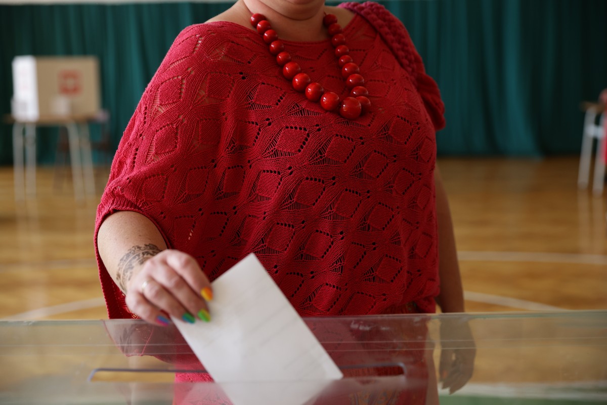 Szokujące wyniki sondażu. 4 na 10 Polaków uważa, że wybory mogły być sfałszowane