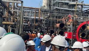 Top officials barred from travel amid Nigeria's $2.9 billion oil refinery fraud